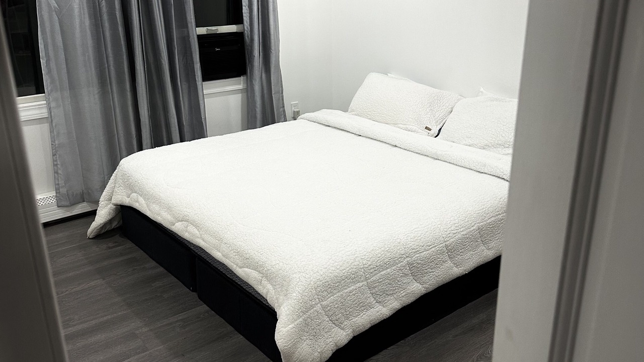 Photo of Bedroom in Middle Island
