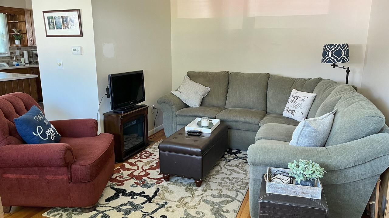 Photo of Livingroom in Melrose Park