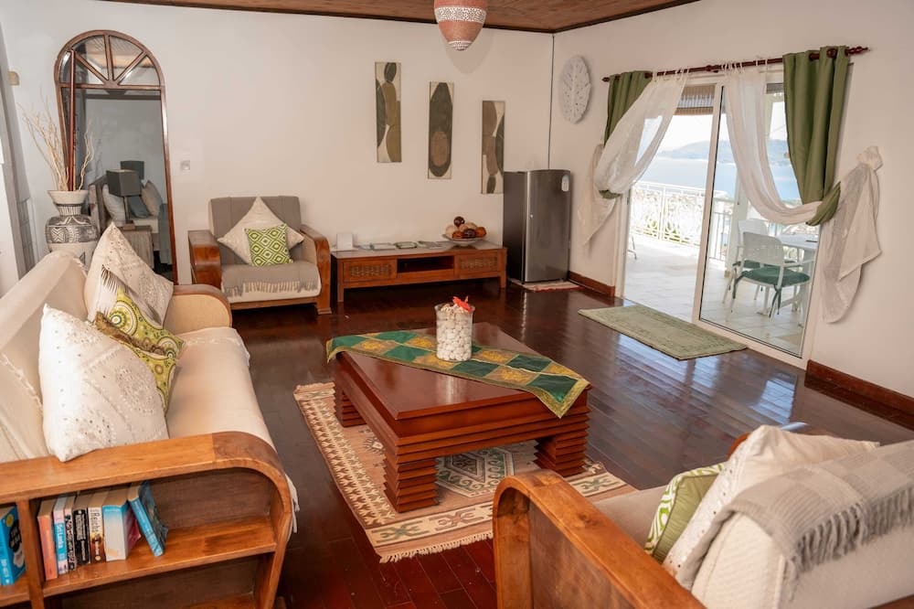 Photo of Livingroom in Zig Zag Ward