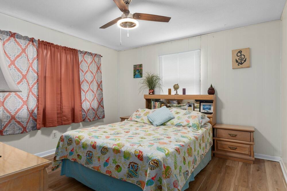 Photo of Bedroom in Homosassa