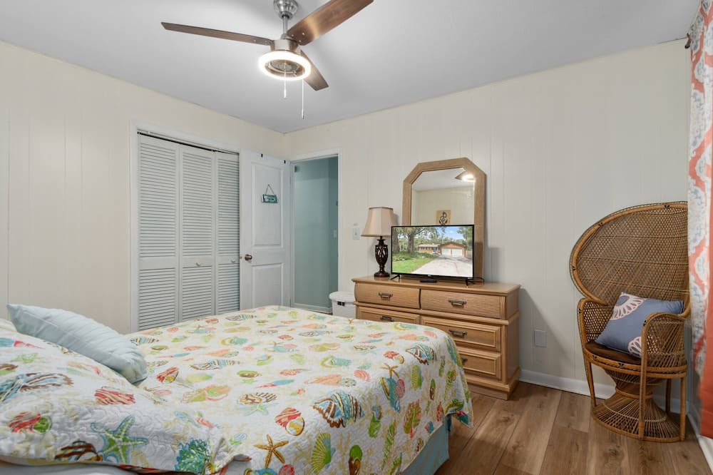 Photo of Bedroom in Homosassa