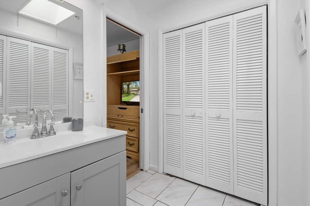 Photo of Bathroom in Homosassa