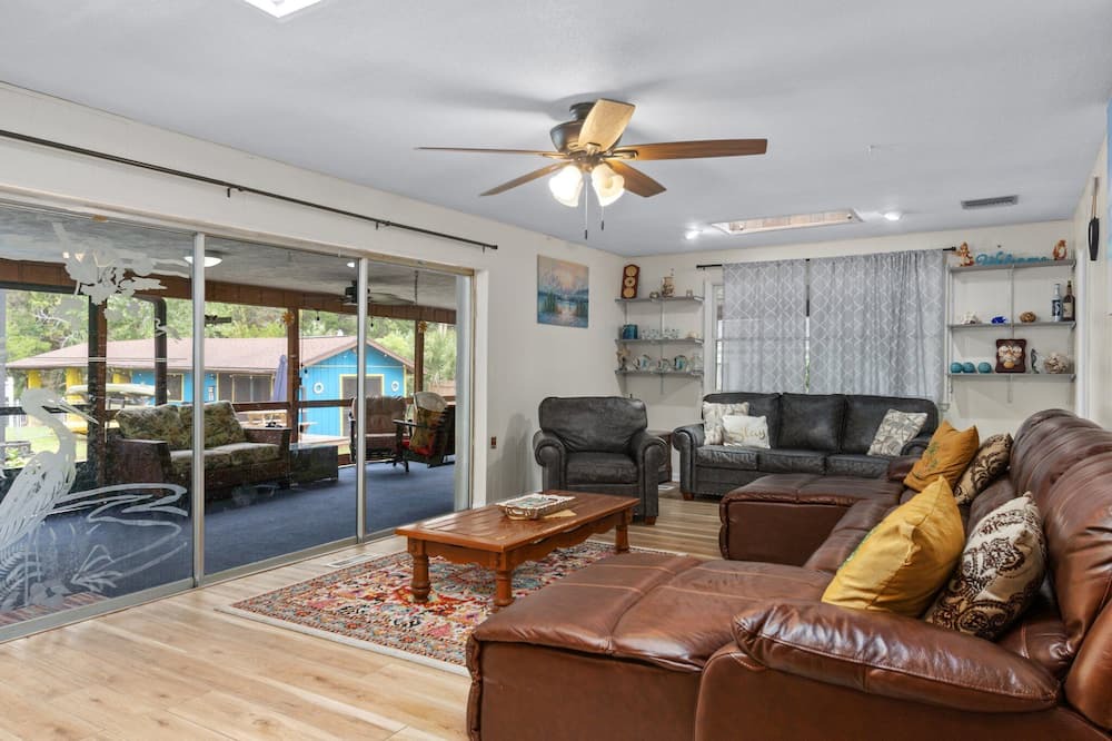 Photo of Livingroom in Homosassa