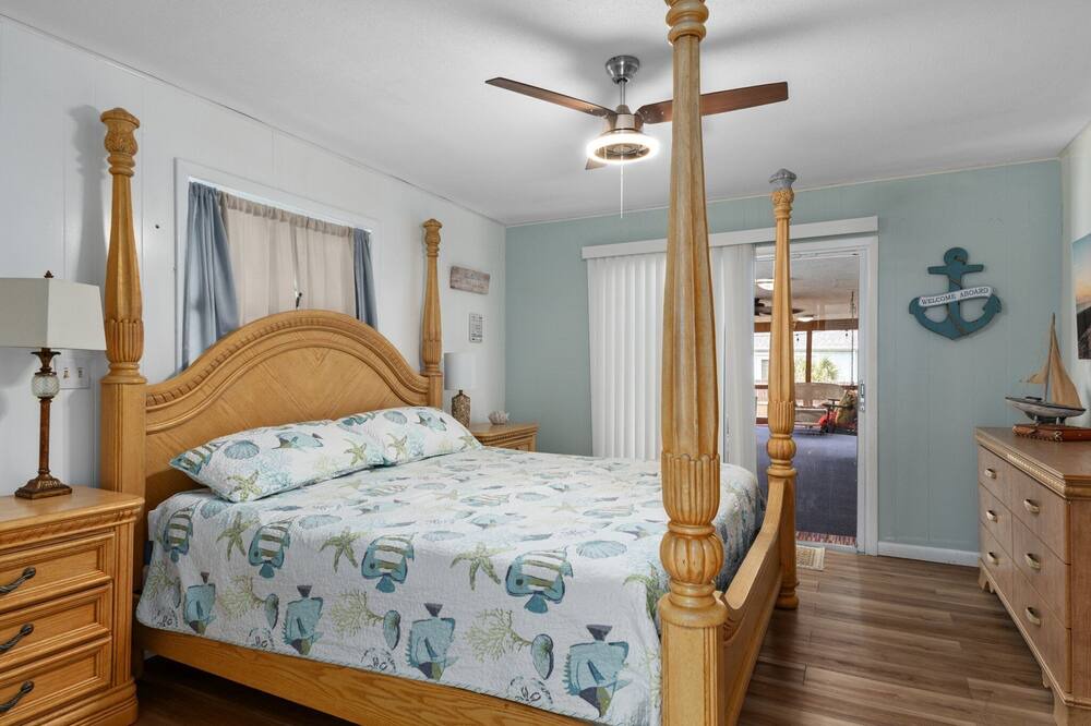 Photo of Bedroom in Homosassa