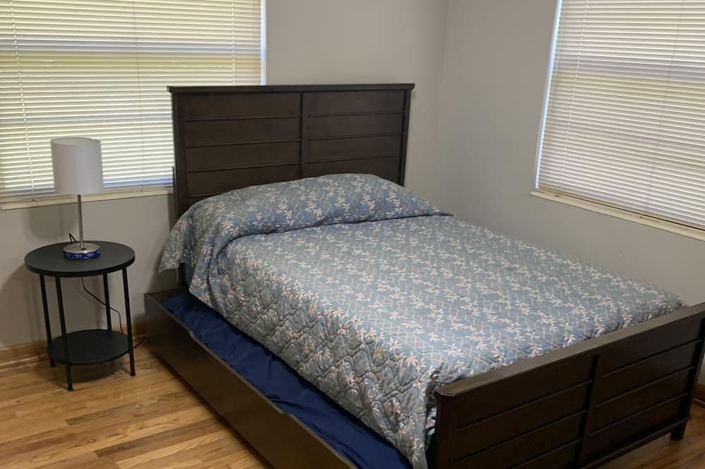 Photo of Bedroom in Crawfordville