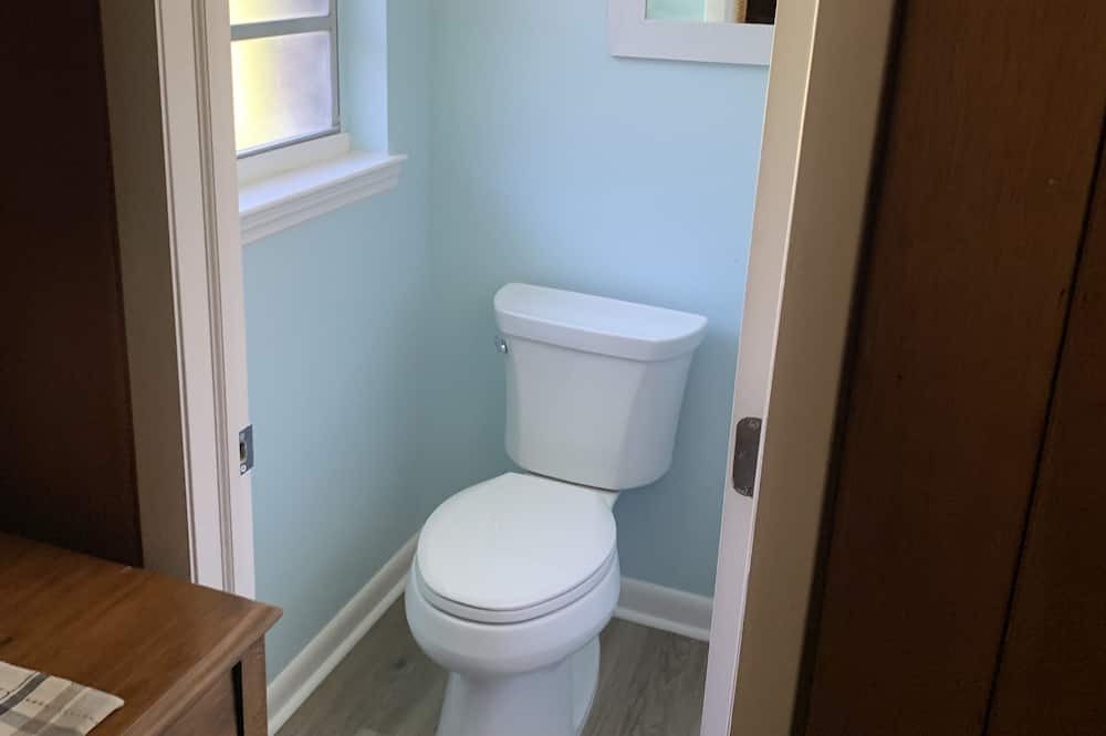 Photo of Bathroom in Crawfordville