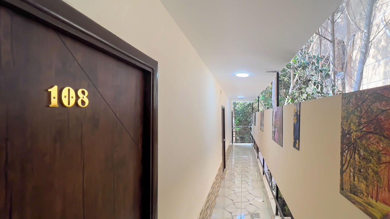 Photo of Bedroom in Pyramids Gardens