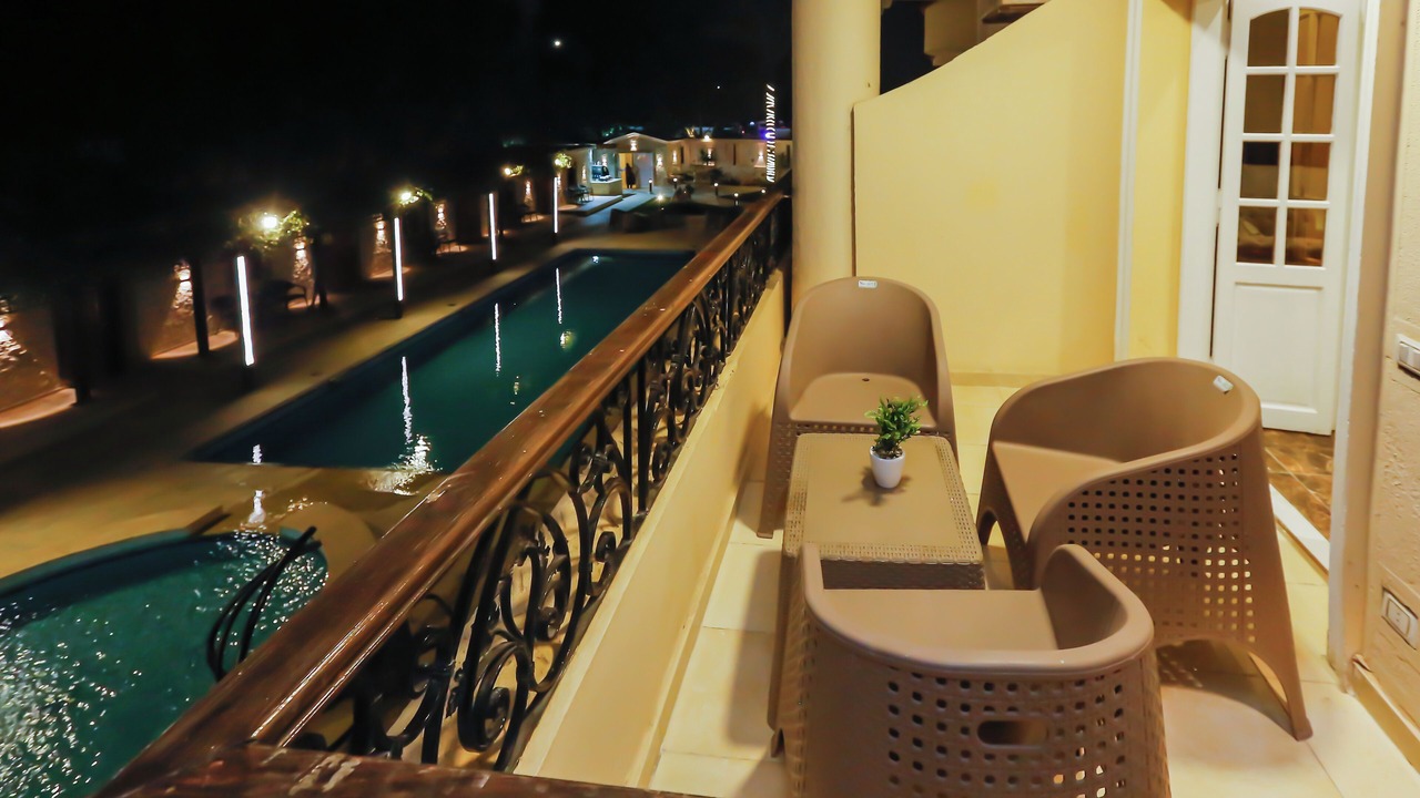 Photo of Bedroom in Pyramids Gardens