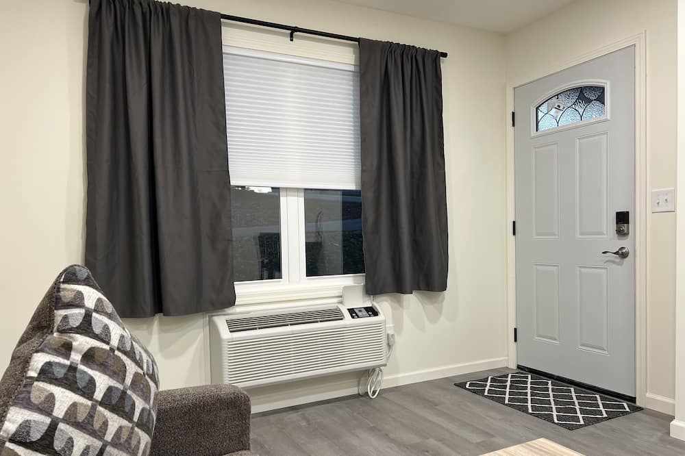 Photo of Livingroom in Bedford