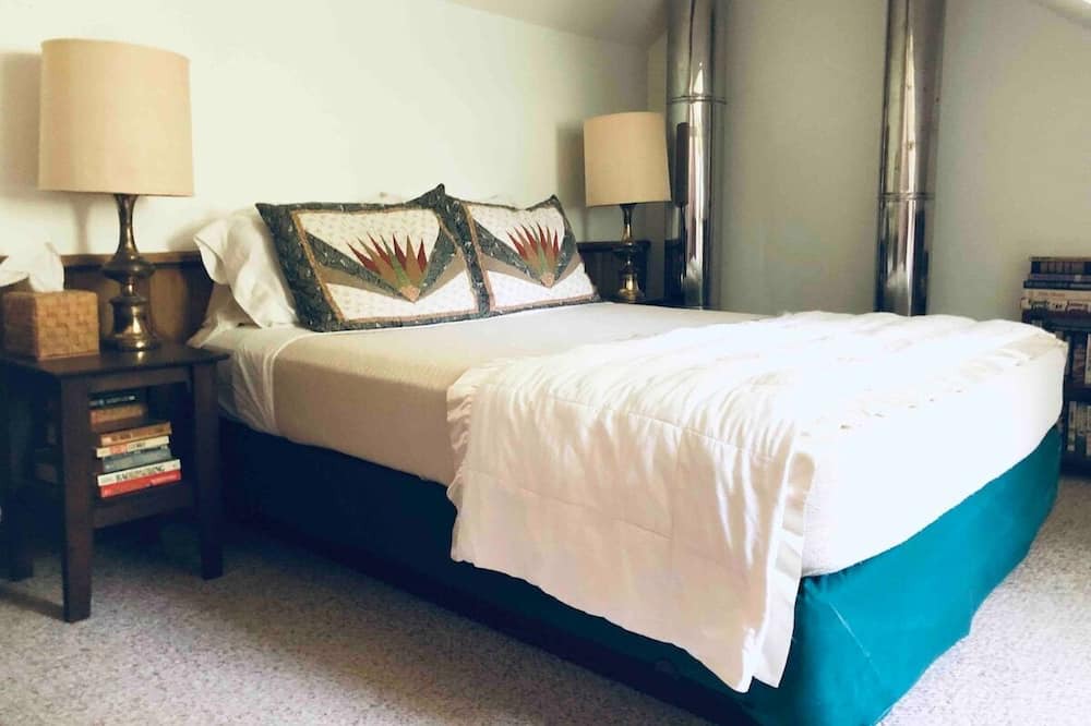 Photo of Bedroom in Canaan