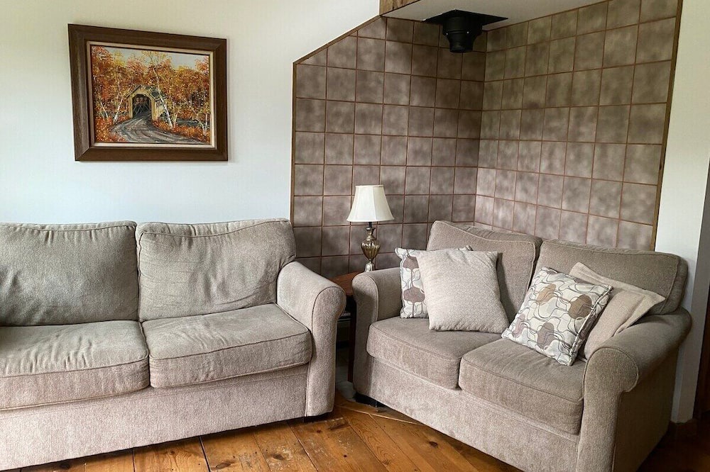 Photo of Livingroom in Canaan
