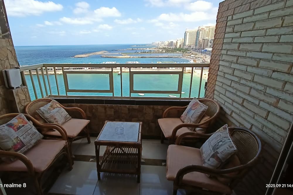 Photo of Outdoor in Alexandria