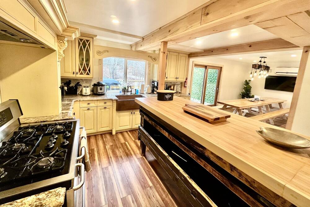 Photo of Kitchen in Haines Falls