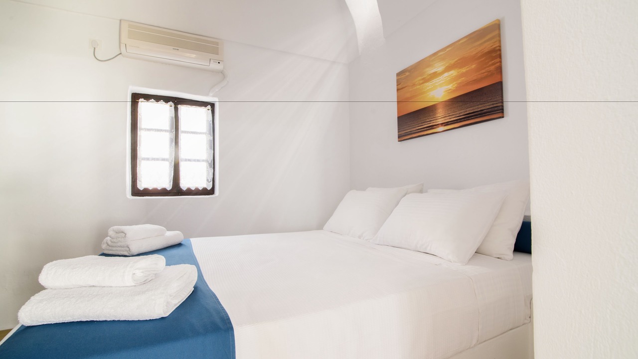 Photo of Bedroom in Kamari