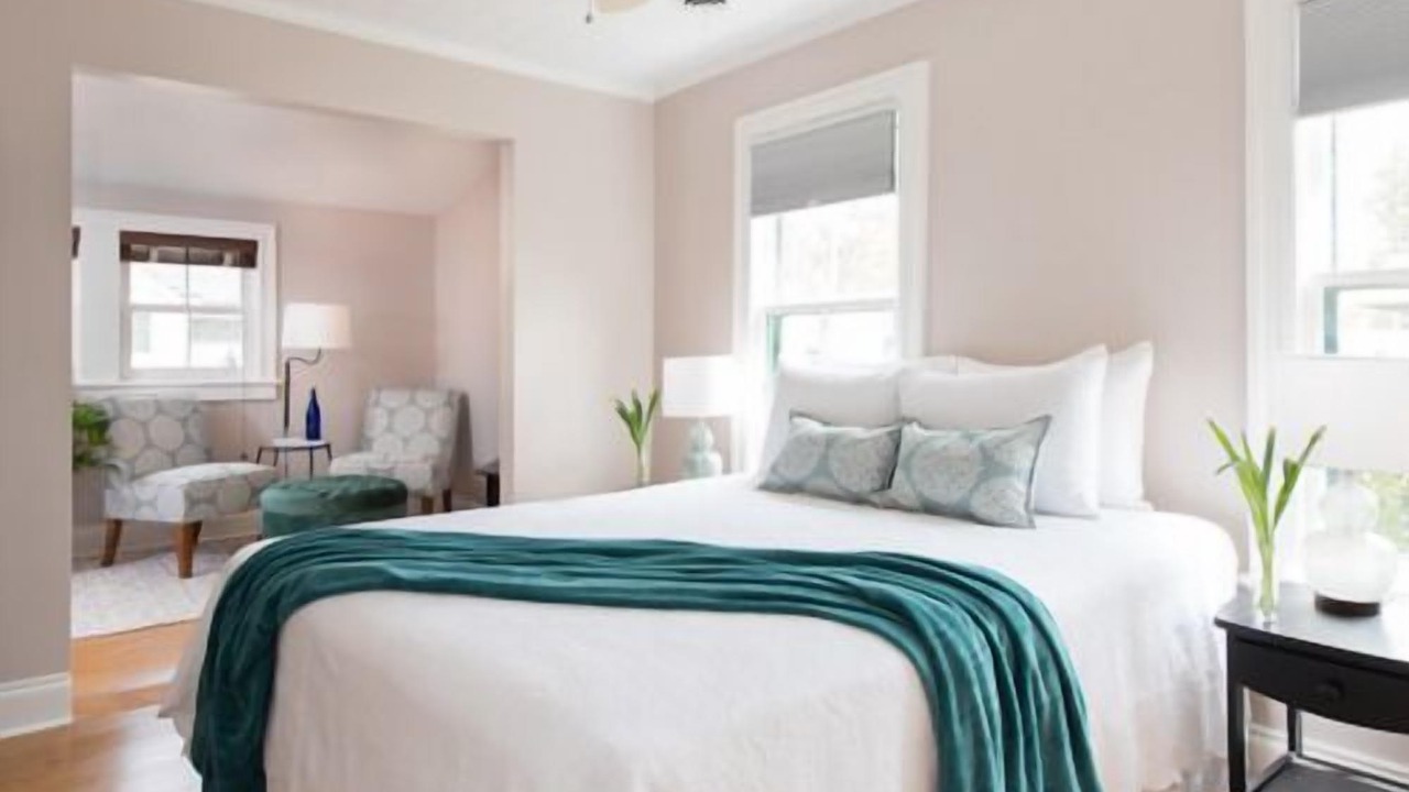 Photo of Bedroom in Saratoga Springs