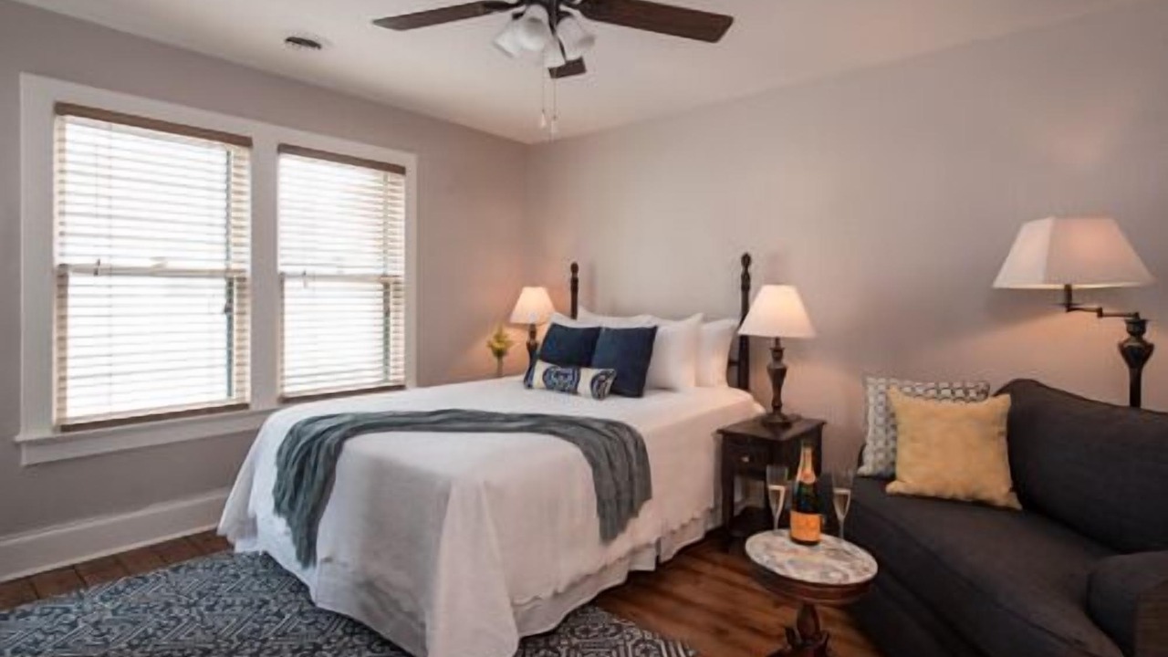 Photo of Bedroom in Saratoga Springs