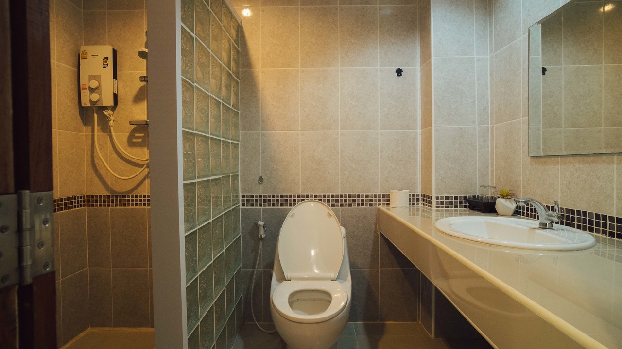 Photo of Bathroom in Mak Khaeng