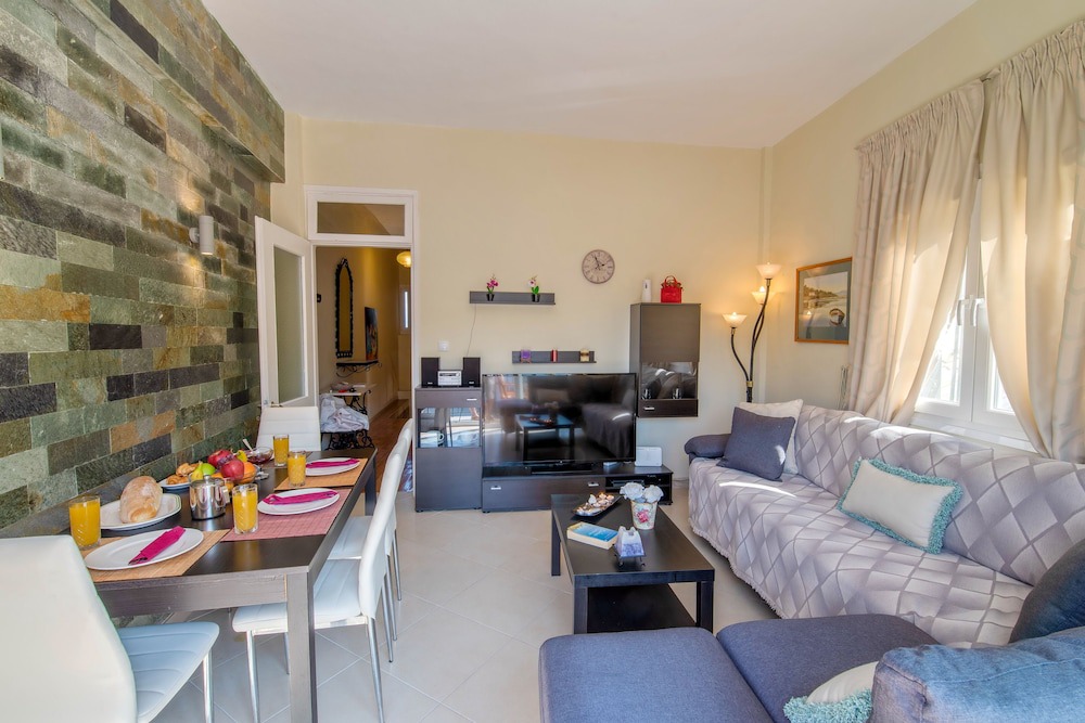 Photo of Livingroom in Longos