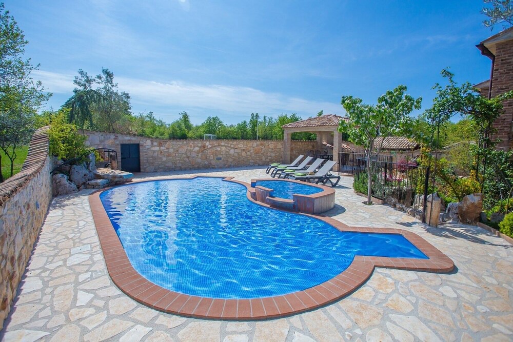 Photo of Outdoor in Nova Vas