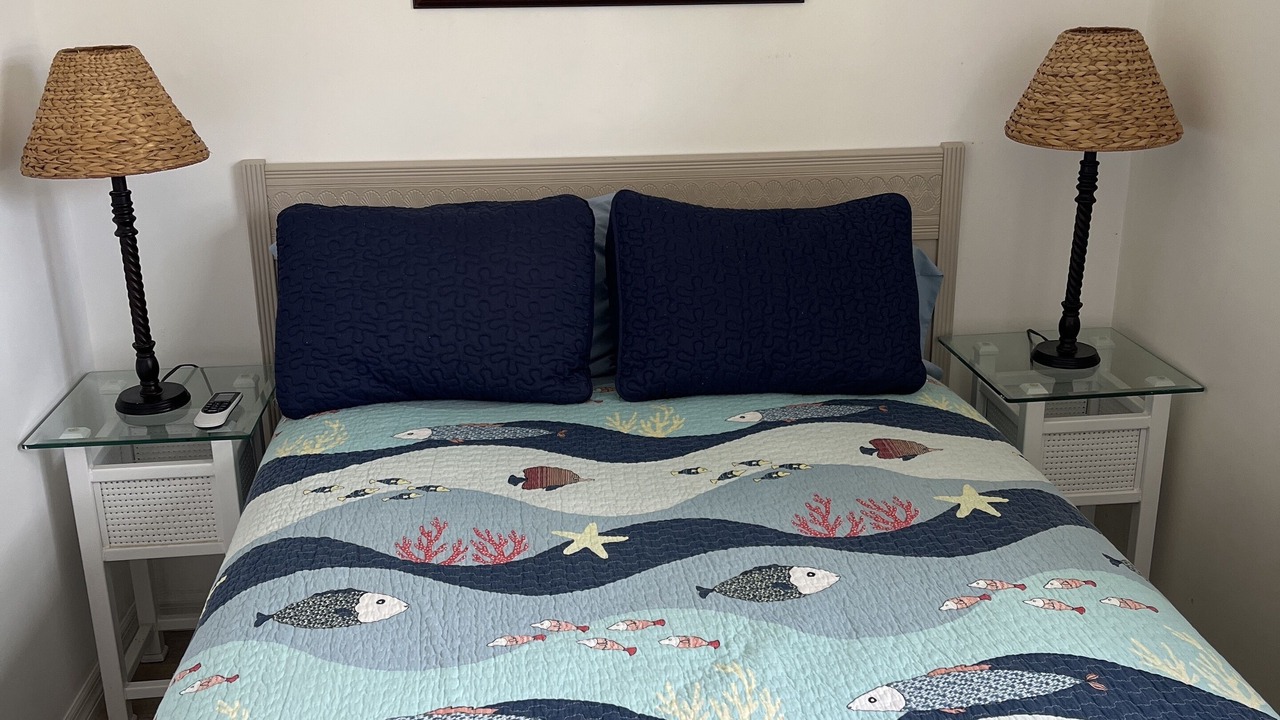Photo of Bedroom in Bokeelia