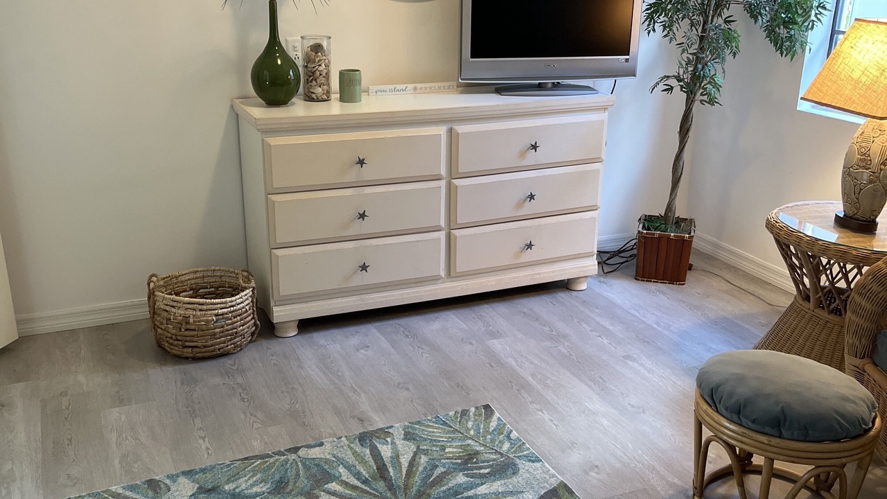 Photo of Bedroom in Bokeelia