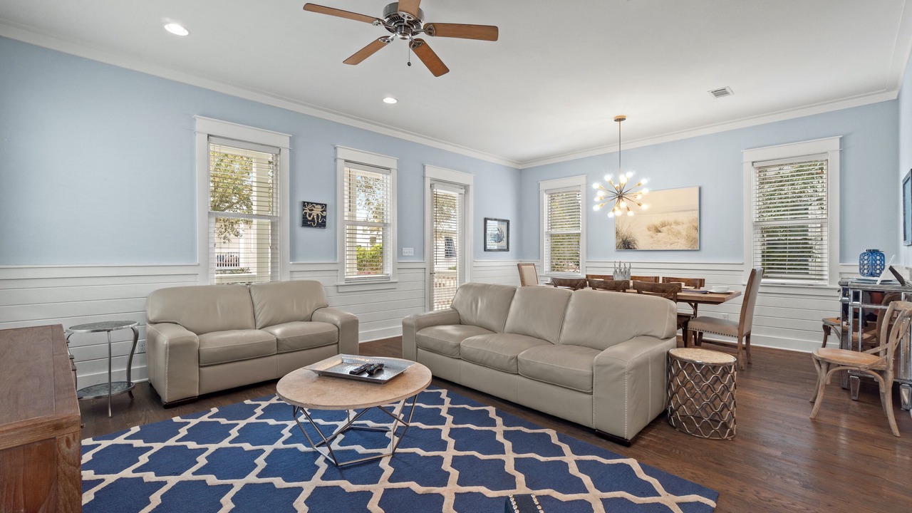 Photo of Livingroom in Greenway Park