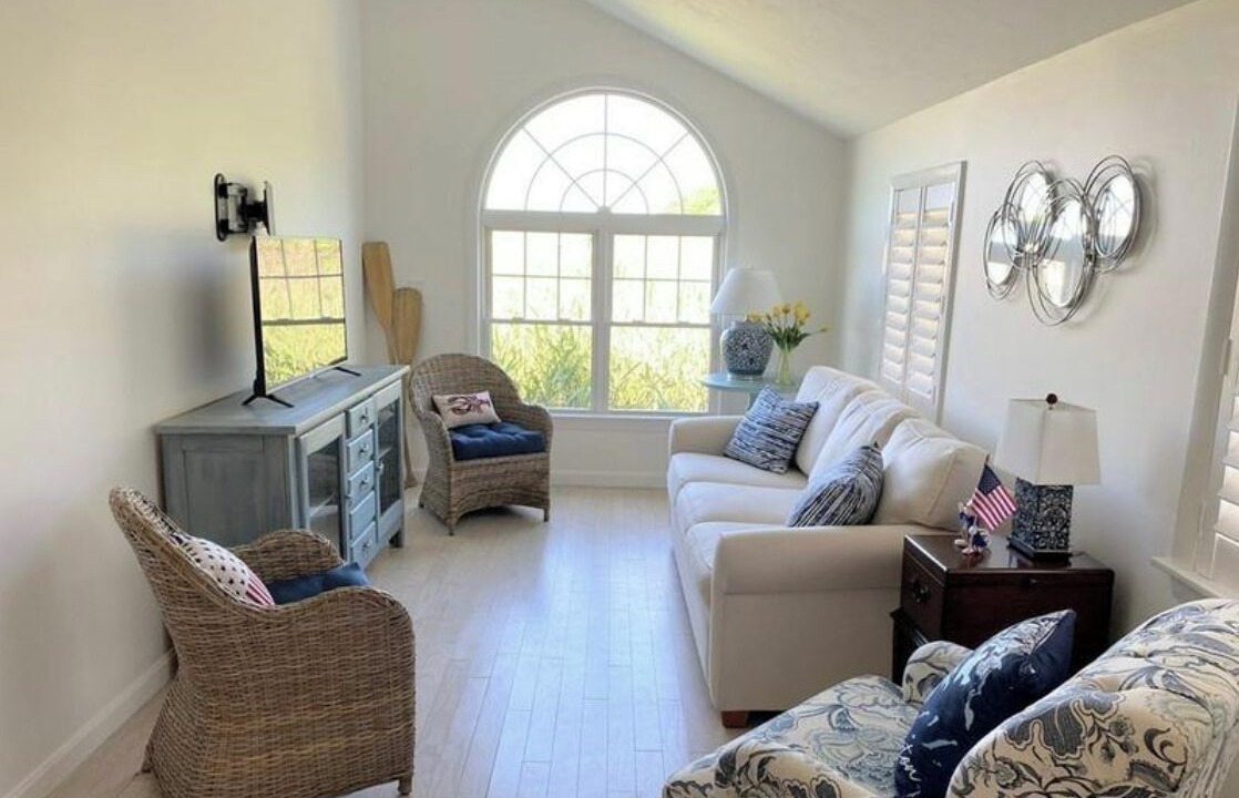 Photo of Livingroom in Brant Rock