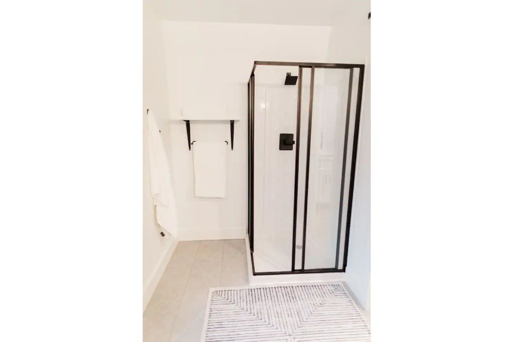 Photo of Bathroom in Etlan