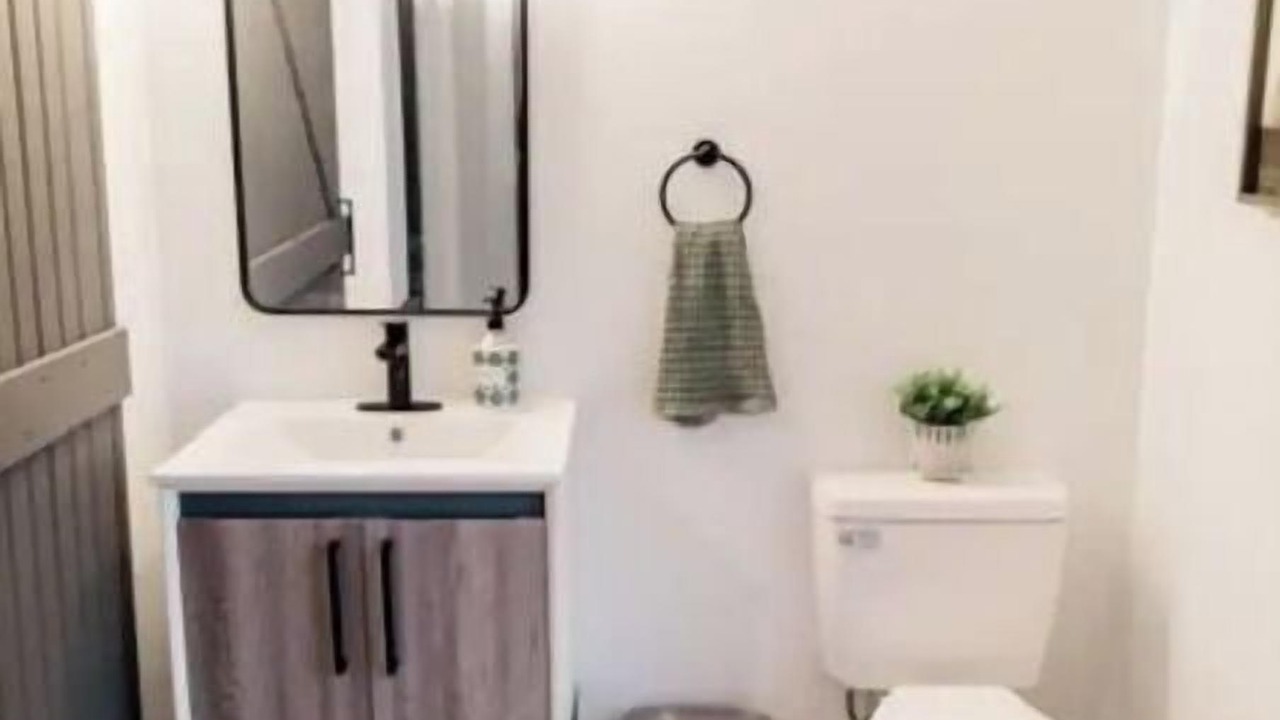 Photo of Bathroom in Etlan