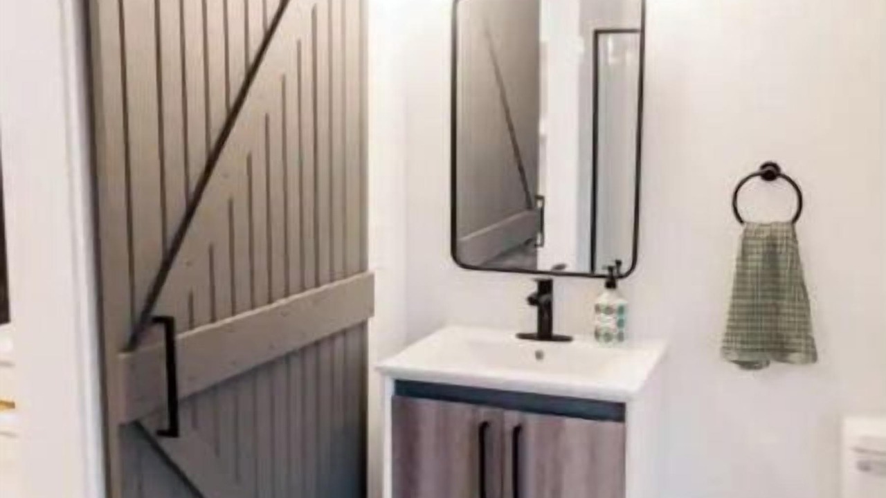 Photo of Bathroom in Etlan
