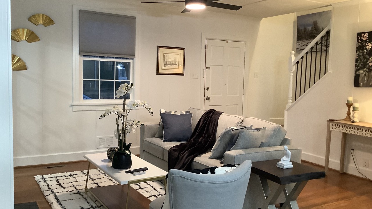 Photo of Livingroom in Dumbarton