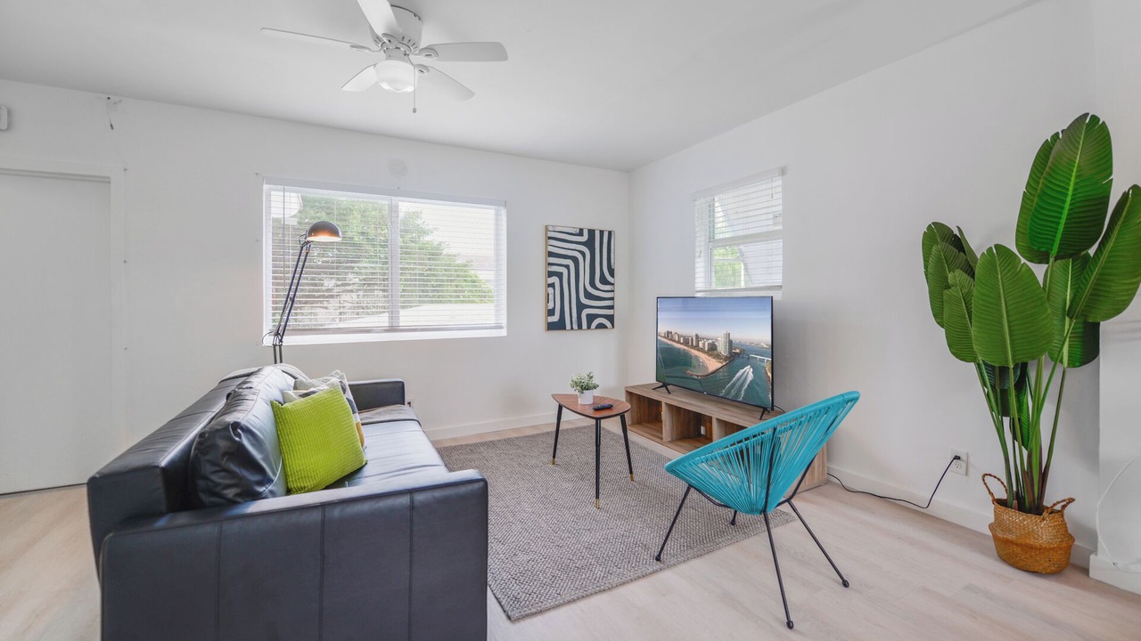 Photo of Livingroom in Northeast Miami