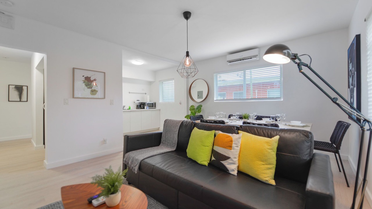 Photo of Livingroom in Northeast Miami