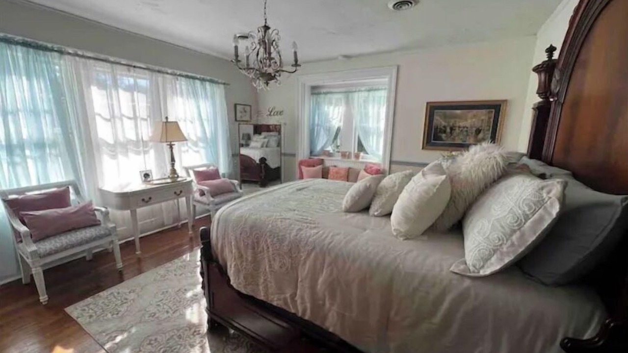 Photo of Bedroom in Carrollton