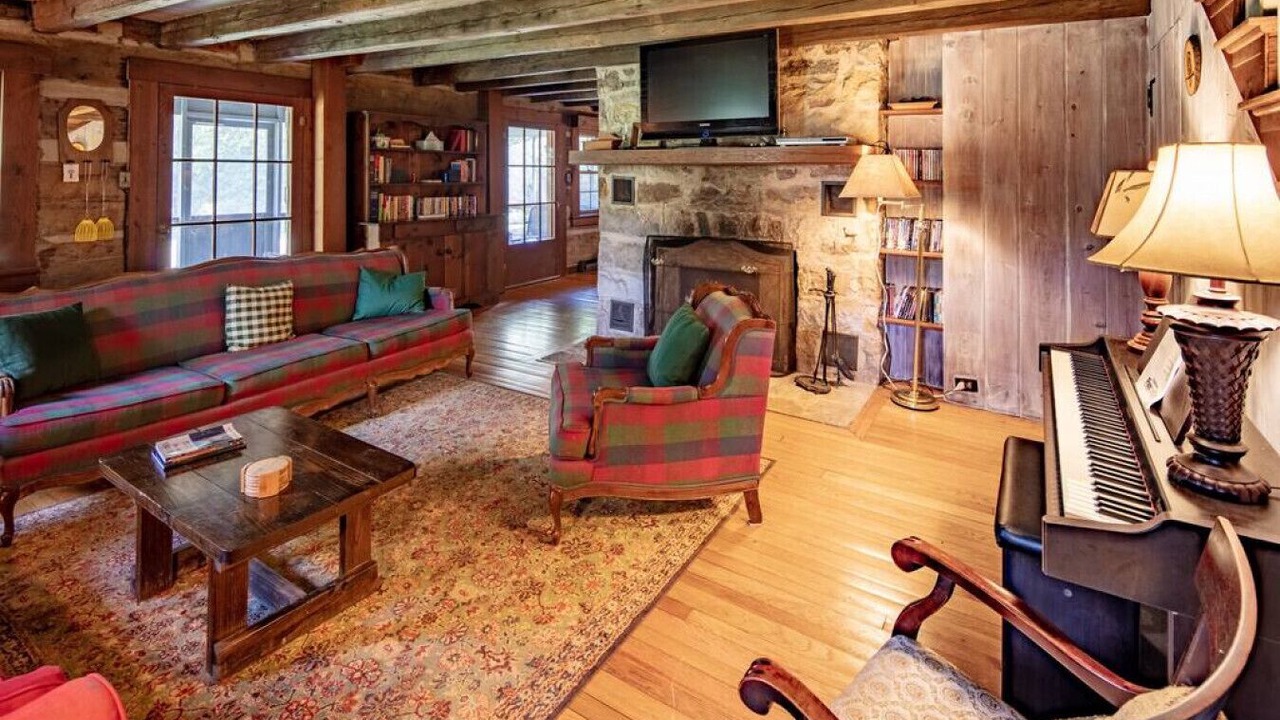 Photo of Bedroom in Luray