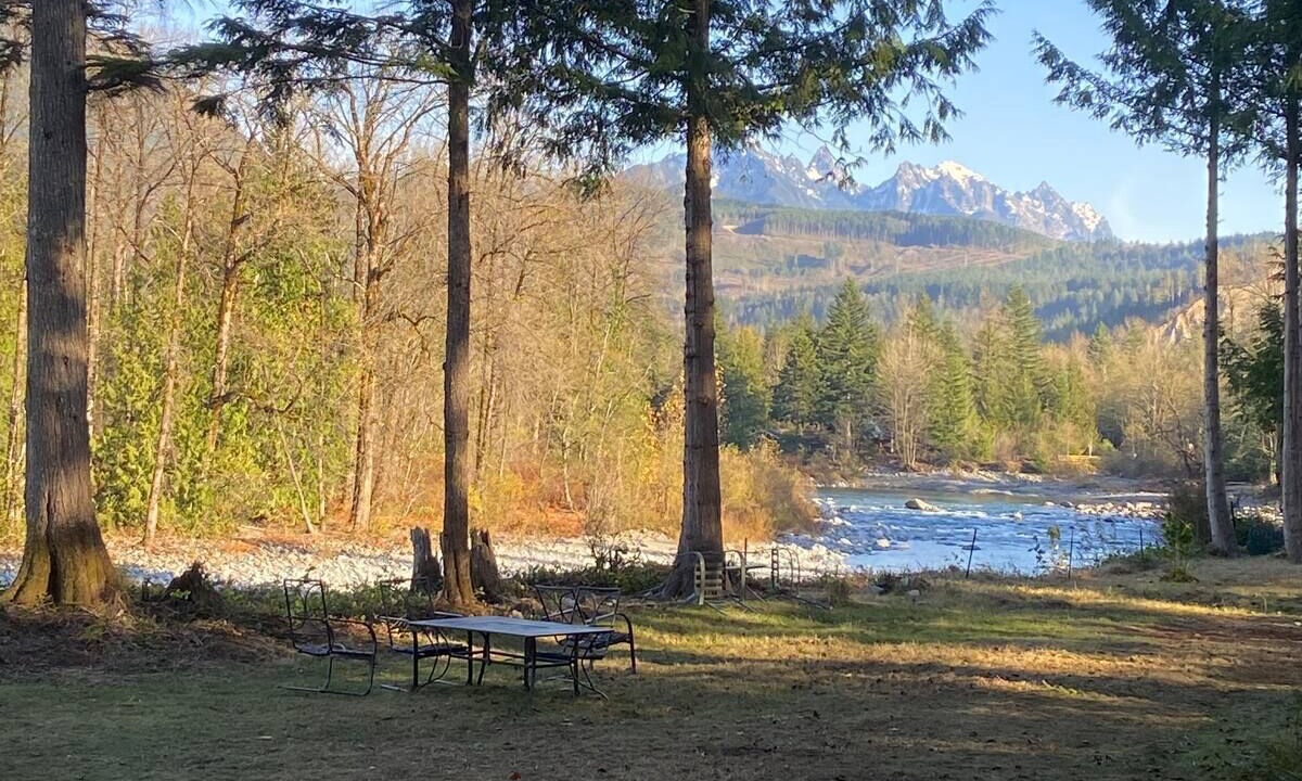 Photo of Outdoor in Gold Bar