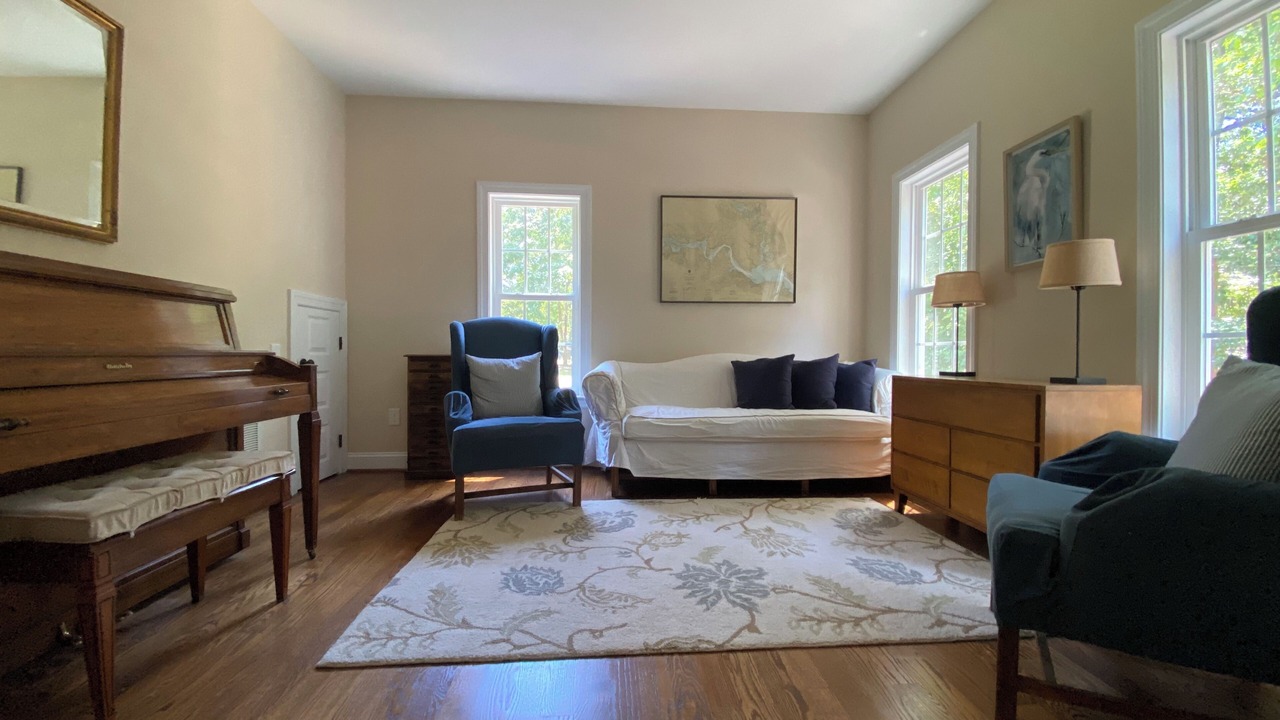 Photo of Livingroom in Williamsburg