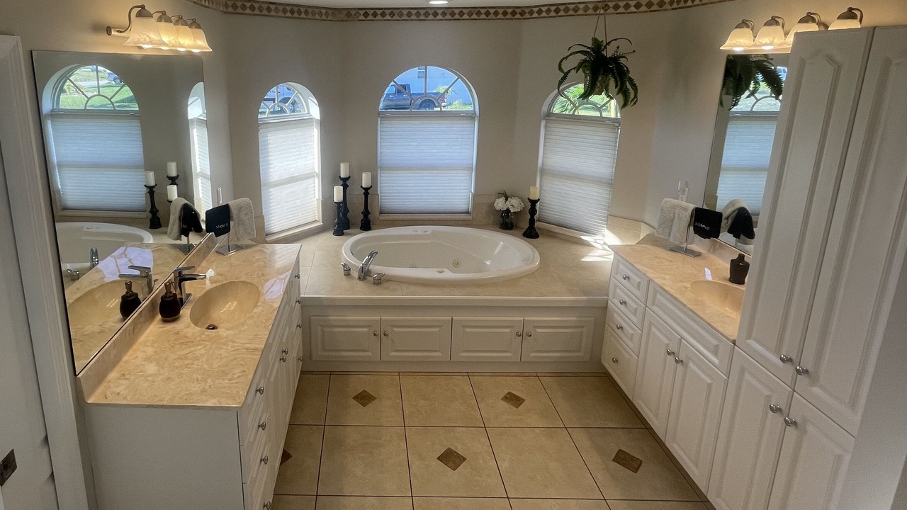 Photo of Bathroom in Jacarandas
