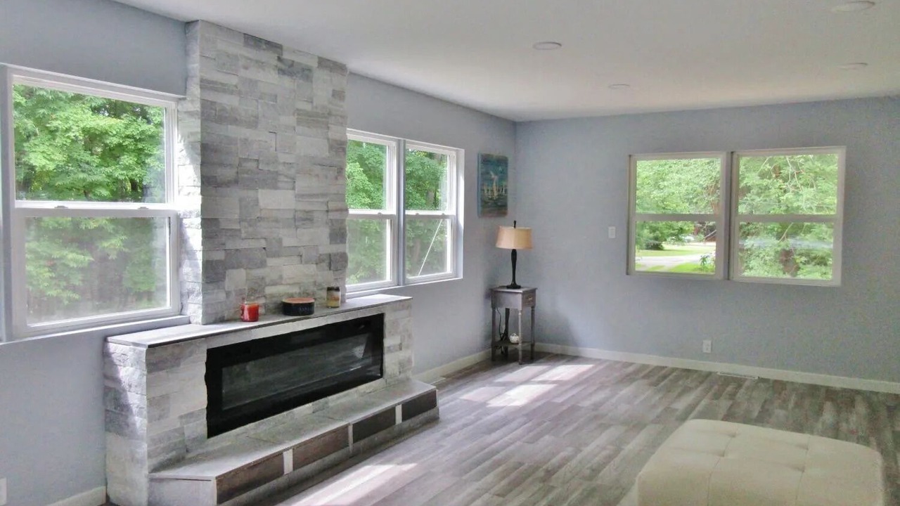Photo of Livingroom in Wheeler