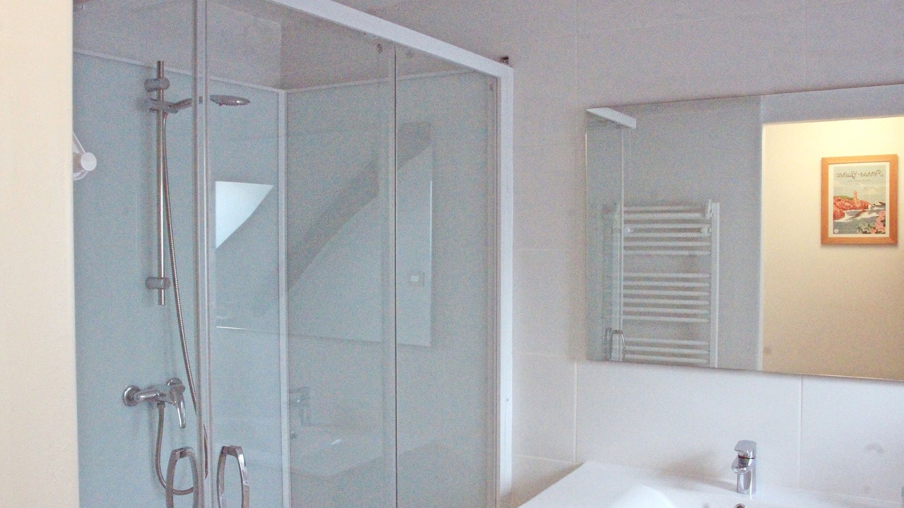 Photo of Bathroom in Lamballe