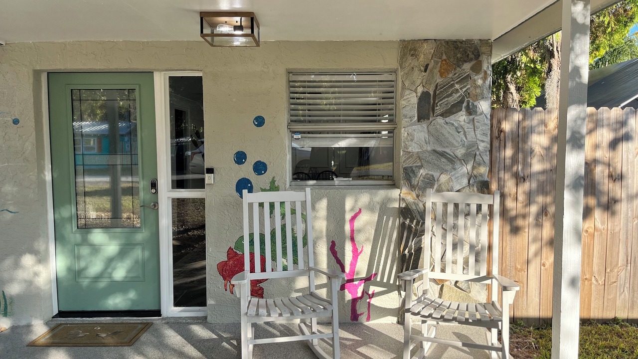 Photo of Patio Balcony in Weeki Wachee Gardens