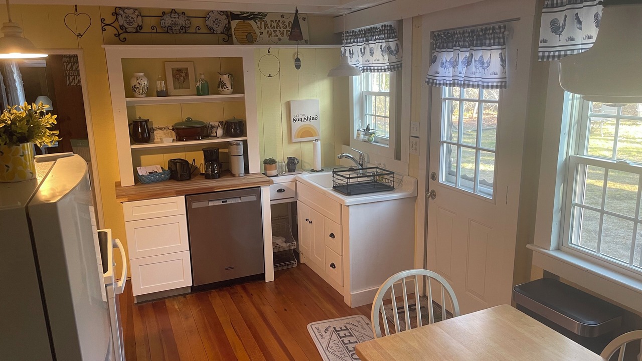 Photo of Kitchen in Cedar Bushes