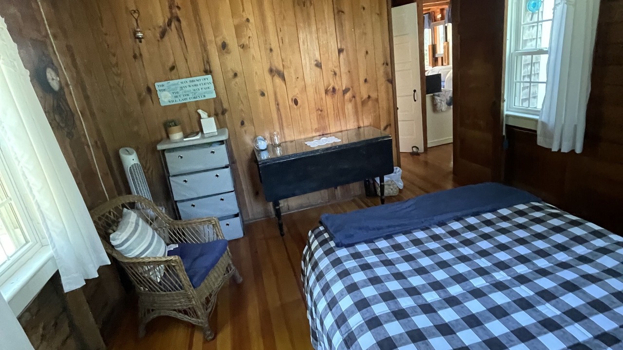Photo of Bedroom in Cedar Bushes