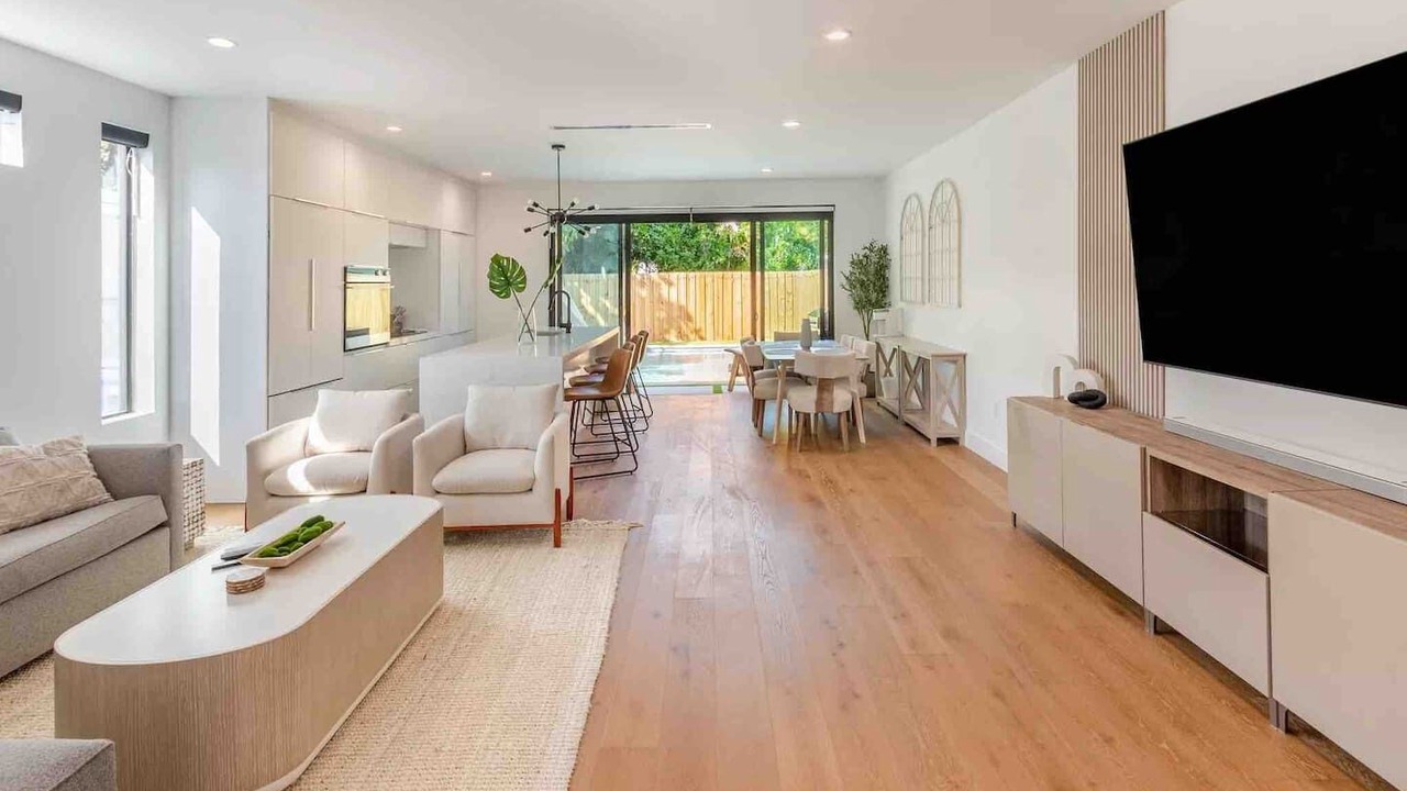 Photo of Livingroom in Midtown