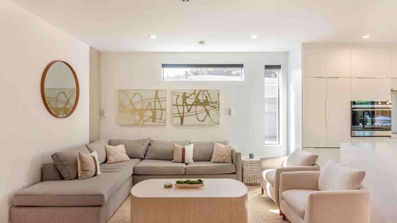 Photo of Livingroom in Midtown
