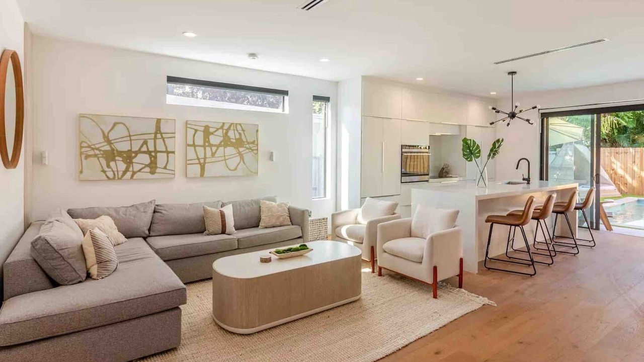 Photo of Livingroom in Midtown