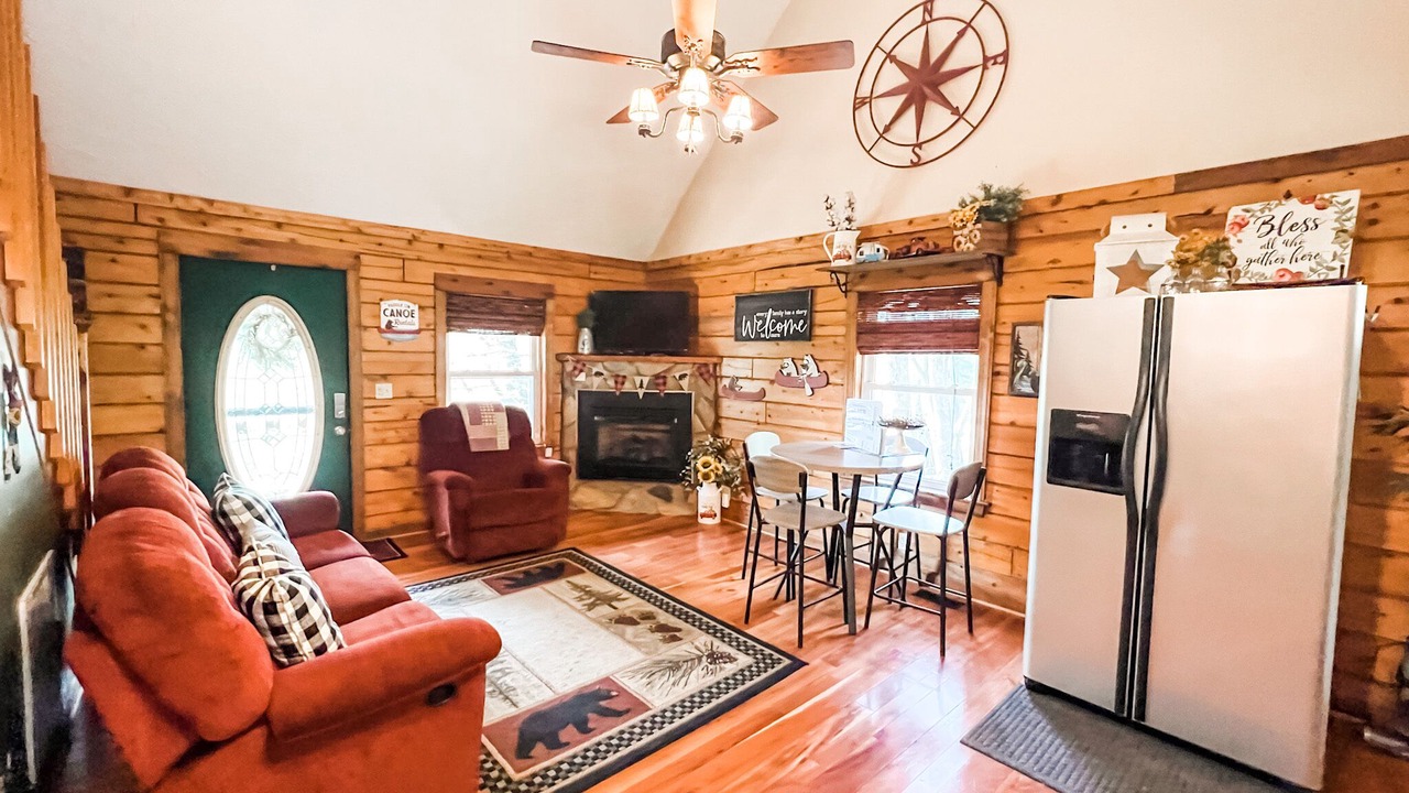 Photo of Livingroom in Piper Gap