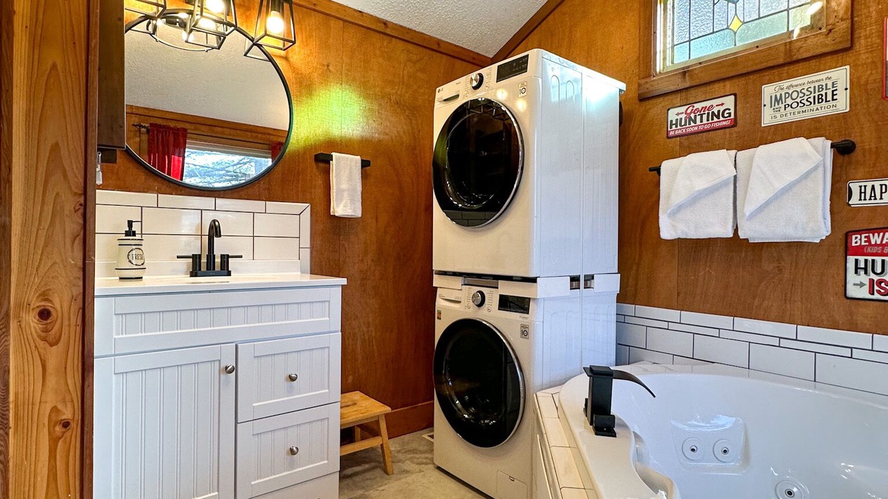Photo of Bathroom in Piper Gap