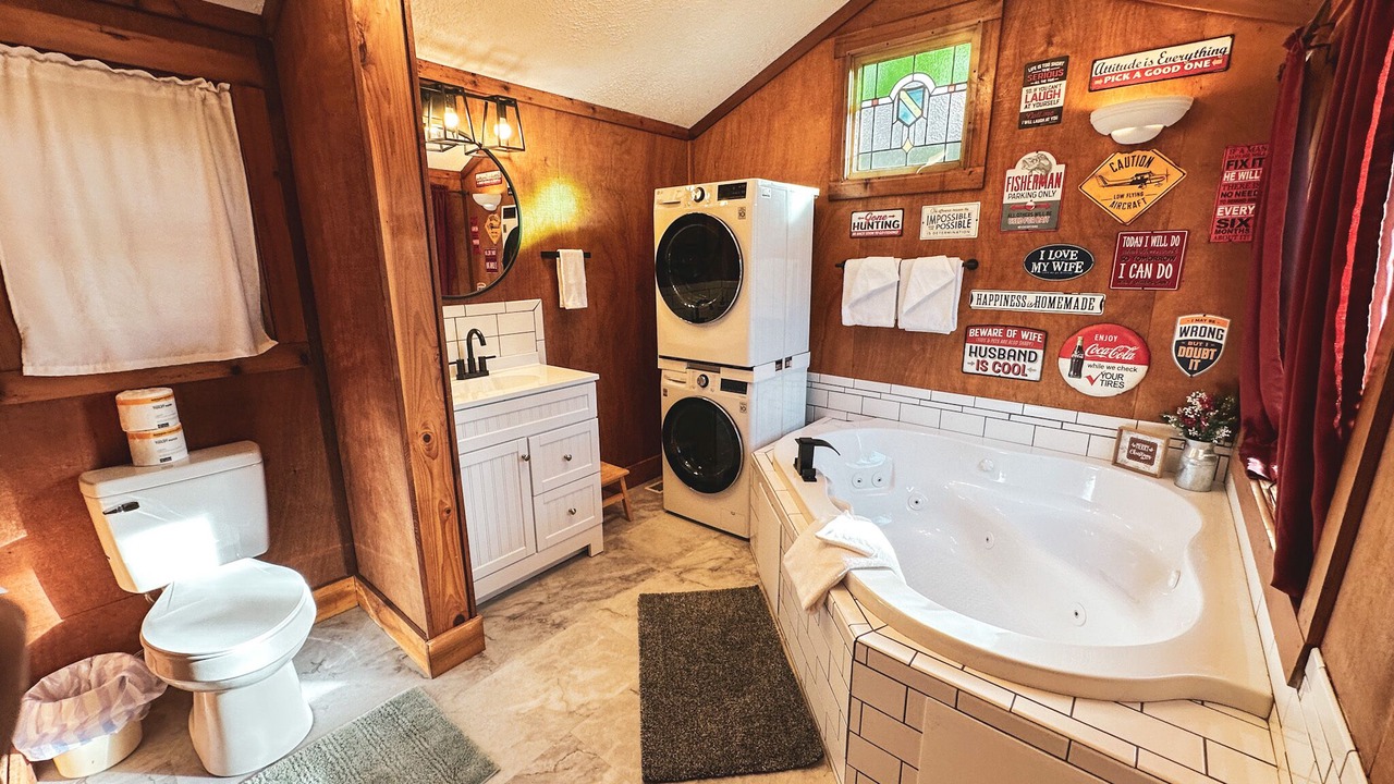 Photo of Bathroom in Piper Gap