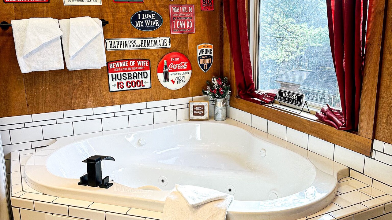 Photo of Bathroom in Piper Gap